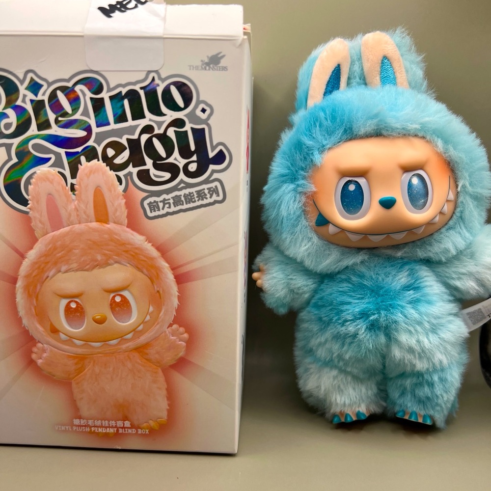 LABUBU “Hope” | Big Into Energy Series | POP MART | New - Picture 2 of 8